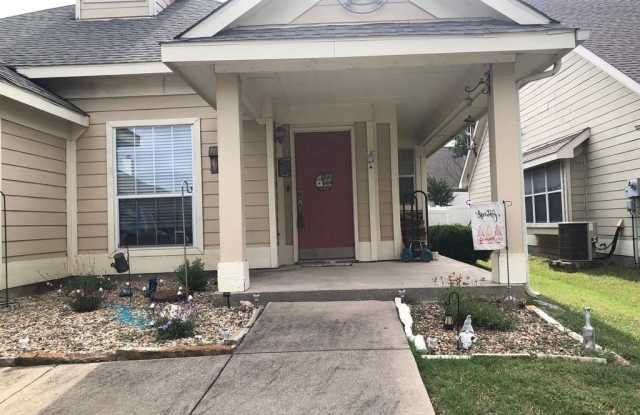 313 Creekside Drive photos photos