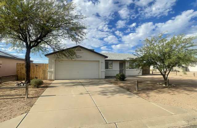 8326 W TINAJAS Drive Gallery 1