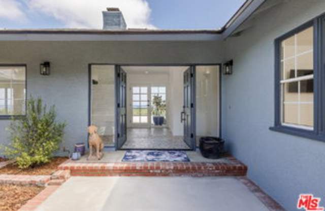 3710 Glenridge Drive Gallery 3