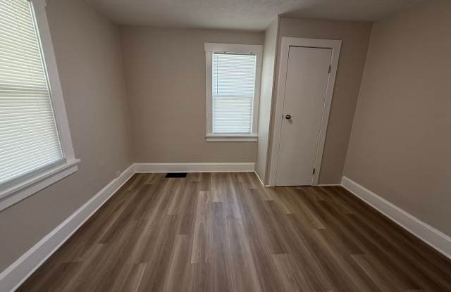 3 Bedroom - Renovated - Exquisite Gallery 4