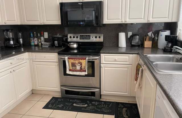 8123 W 36th Avenue 1, Hialeah, FL 33018 - 1823 photos photos