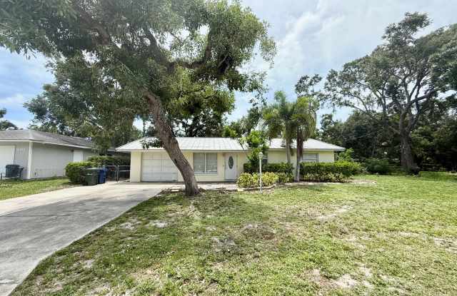 Sarasota Springs Gem - 3 Bedroom Plus Den - Available Now photos photos