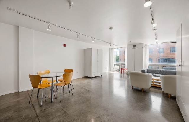 Vogel House Gallery 4
