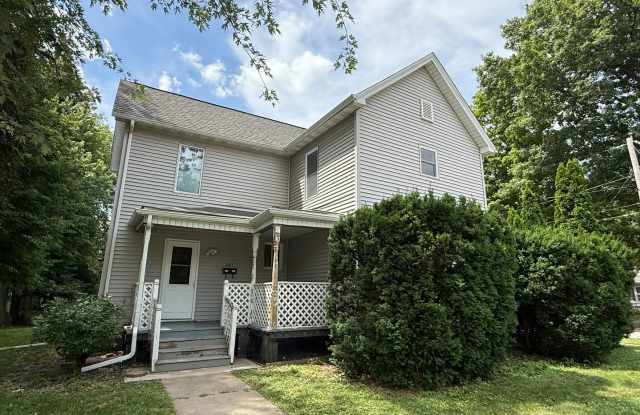 4 Bedroom 2 Bath in Normal! photos photos