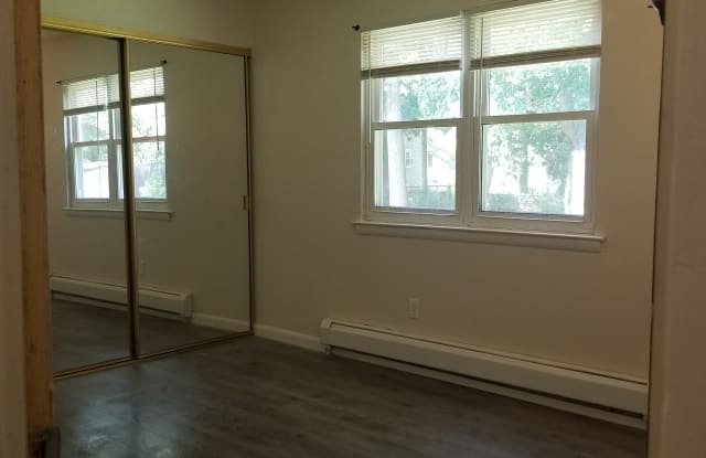 268 Phillips Avenue - 268 Phillips Avenue, Browns Mills, NJ 08015
