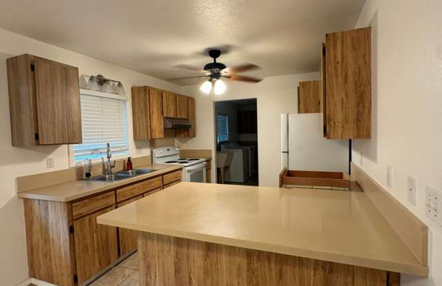 Beautiful 3-bedroom, 2-bath home in Keaau, HI Gallery 4
