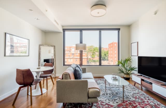 510 14th St NW - 510 14th Street Northwest, Washington, DC 20010