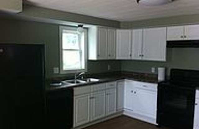 AVAILABLE JUNE - 3 Bed, 1 Bath Updated Home! photos photos