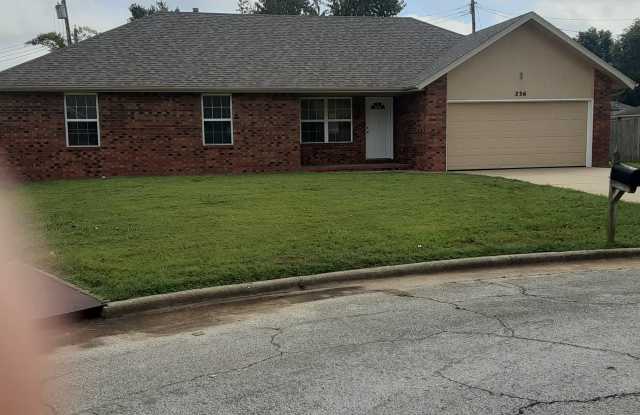 236 N Foster Ave photos photos