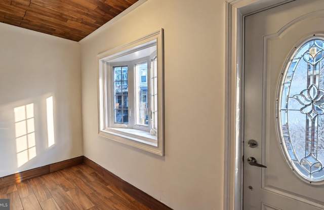 611 E THAYER Street Gallery 3