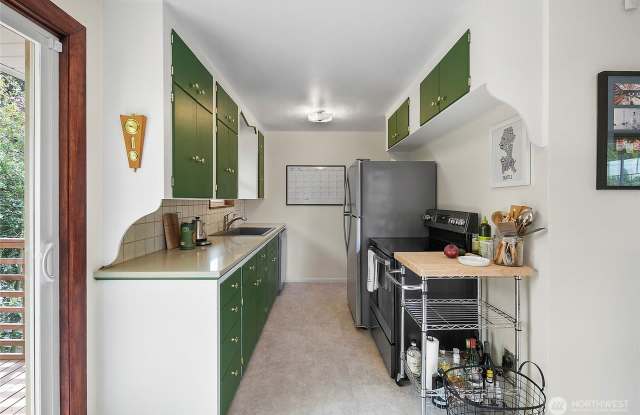 1717 North 90th Street Gallery 3