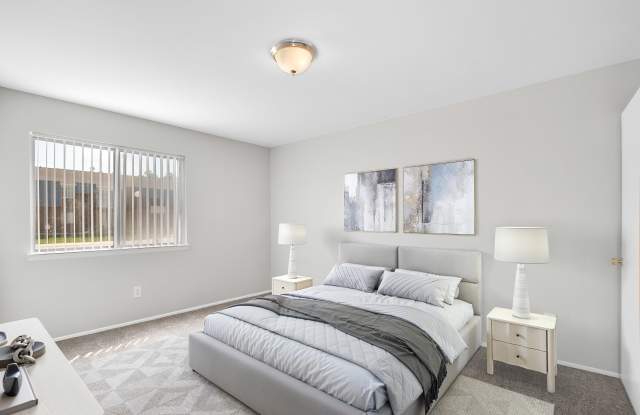 Warren Woods Apartments Gallery 2