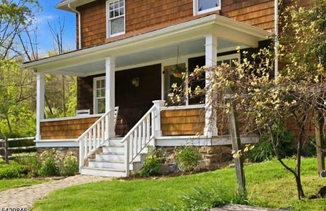 12 COLD SPRINGS ROAD Gallery 4