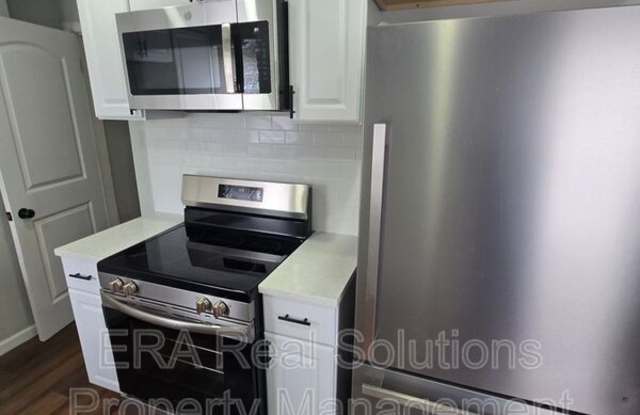 1027 James Rd photos photos