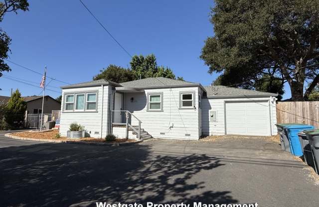 Darling Updated 2/1 Cottage in West Petaluma - 650 Liberty Road photos photos
