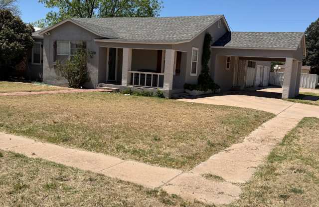 1700 S Ave B photos photos