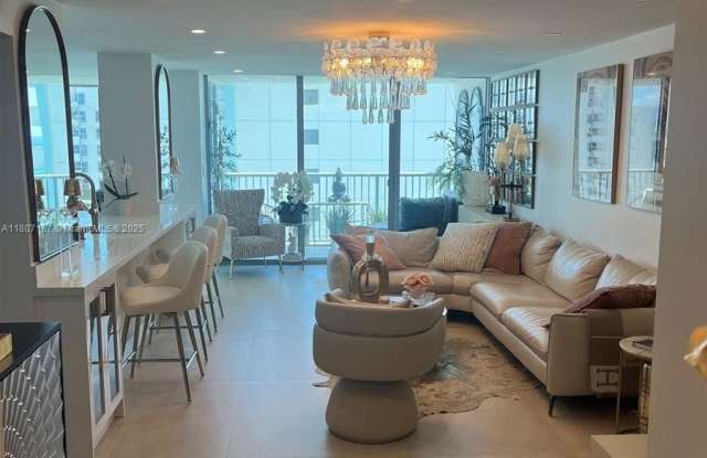 2655 Collins Ave photos photos
