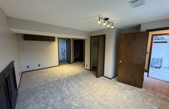 3 Beds in Wooster photos photos