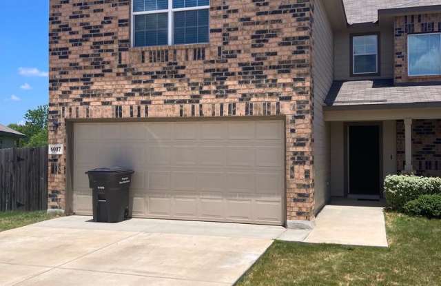 NO APPLICATION FEE FOR THIS LARGE MILLER RANCH HOME! photos photos