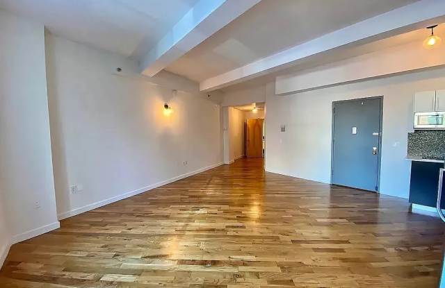 2928 41st Ave Apt 510 Gallery 3