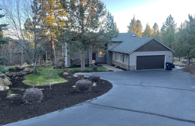 1152 NW Redfield Circle - 1152 Northwest Redfield Circle, Bend, OR 97703