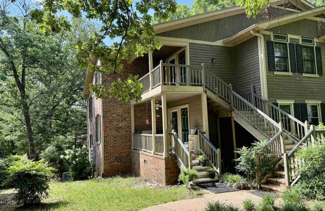 2080 Woodlawn Drive photos photos