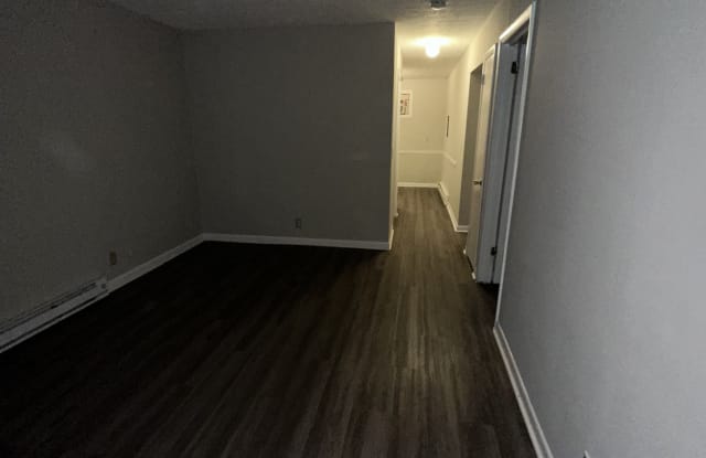 213 East Webster Street - B Gallery 4
