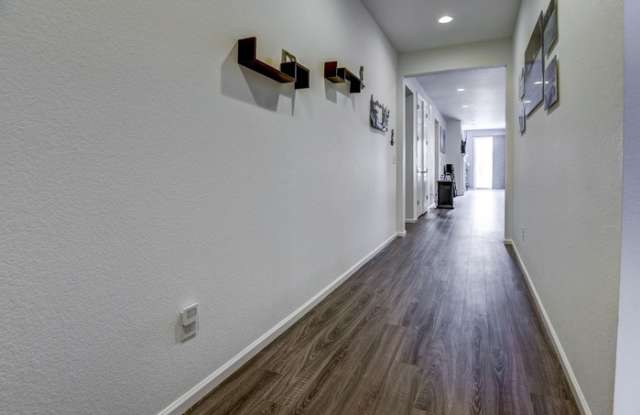 7393 Greenwater Circle Gallery 2