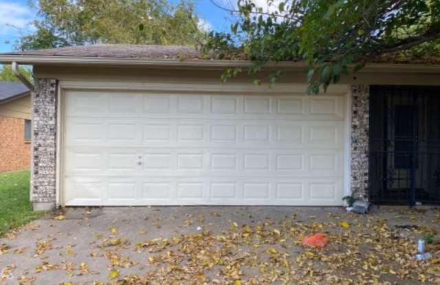 1003 Waverly - 1003 Waverly Drive, Arlington, TX 76015