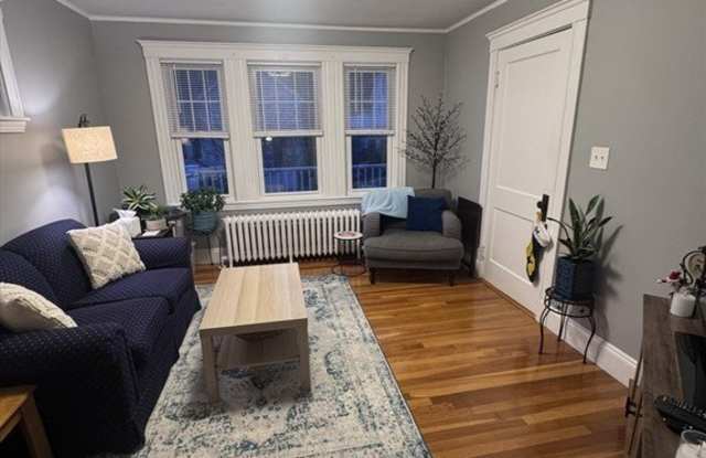 35 Mendelssohn St unit: 2 photos photos 35 Mendelssohn St unit: 2 photos photos