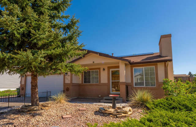 Stunning 4-bedroom, 2.5-bathroom home near Peterson AFB! photos photos