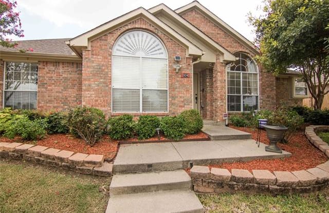 924 Valley View Drive - 924 Valley View Drive, Lewisville, TX 75067