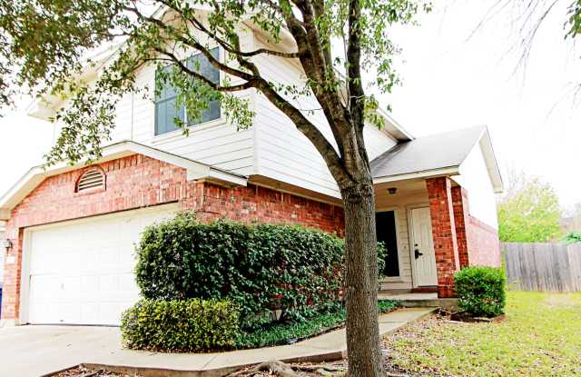 South Austin Home w/ Kitchen Island, Vaulted Ceilings & Mature Trees photos photos