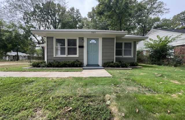 789 Dillworth St photos photos