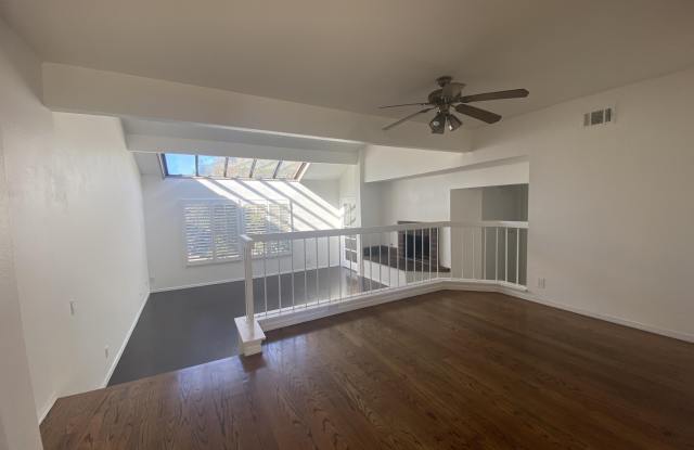 3162 Darby Street Gallery 3