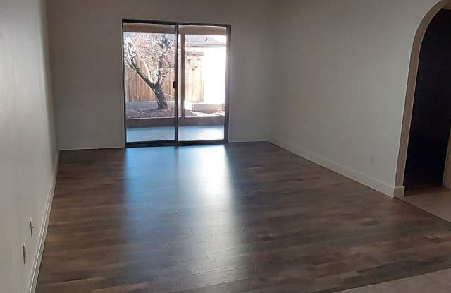 1602 West Lindley Drive Gallery 2
