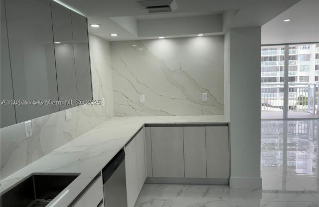 18031 Biscayne Blvd photos photos