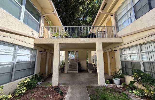 11512 Royal Palm Blvd photos photos