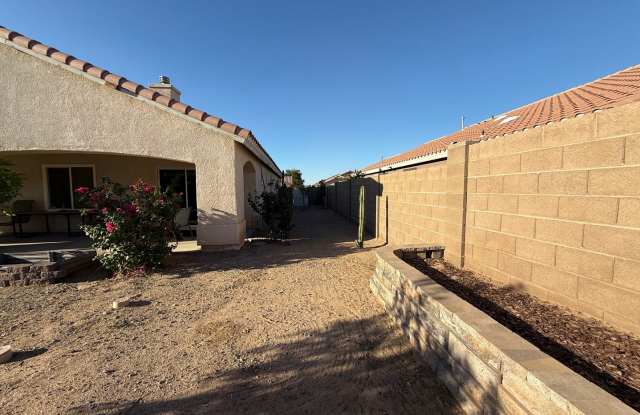Updated Rental Available Now! Gallery 4