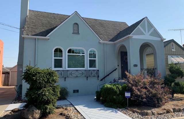 263 Leo Ave Gallery 2