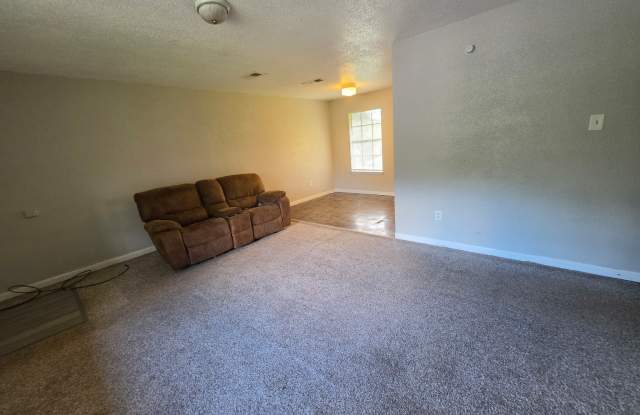 647 Carnation Street - 4 Gallery 2