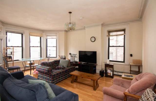 10 Davis Ave. photos photos