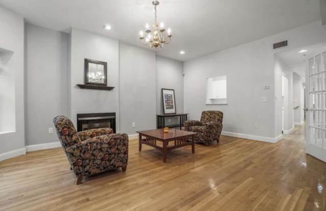 39 Worcester Sq. Gallery 2