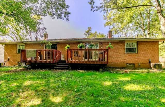 324 Edgewater Avenue Northwest - 324 Edgewater Avenue Northwest, Stark County, OH 44646