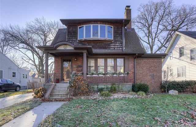 445 W LEWISTON Avenue photos photos