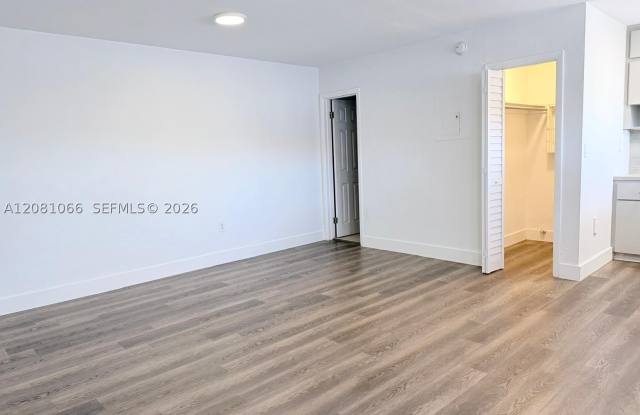 100 Madeira Ave photos photos