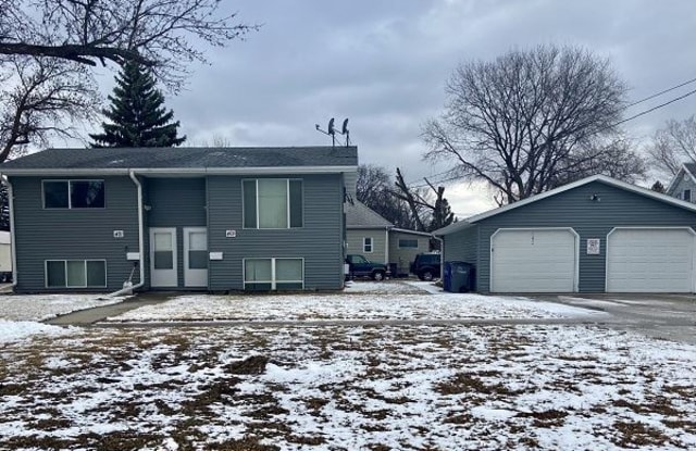 403 17th St N - 403 17th Street North, Moorhead, MN 56560