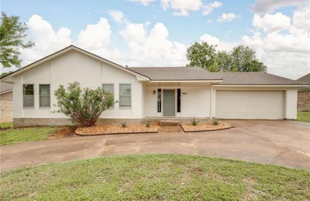 904 Holleman Drive photos photos