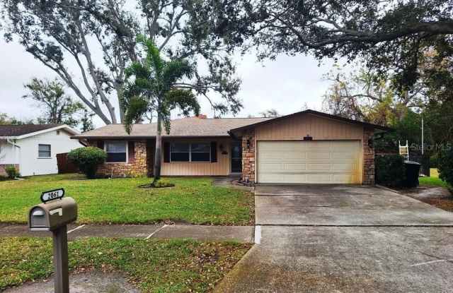 2061 BUTTERNUT CIRCLE W photos photos