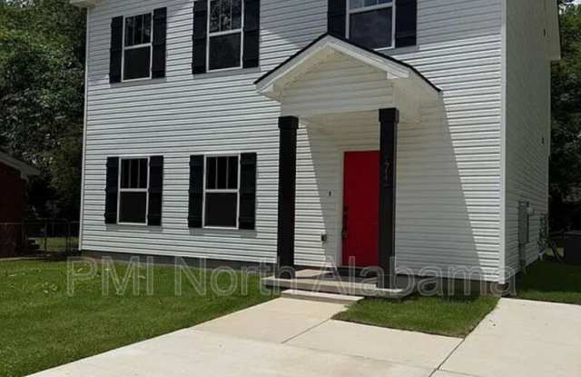 1711 Golf Club Lane Gallery 2